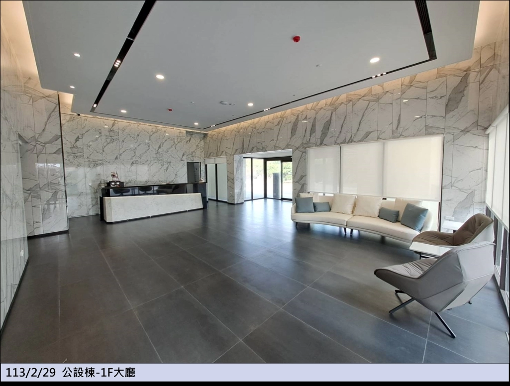 寀蘴大境公設棟大廳